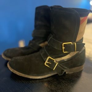 Burberry Suede Boots, black, Size 40 1/2, 10 1/2